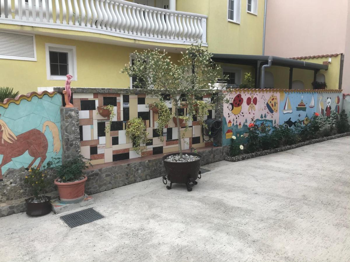 Lipovac Resort Ficus Bilice Eksteriør bilde