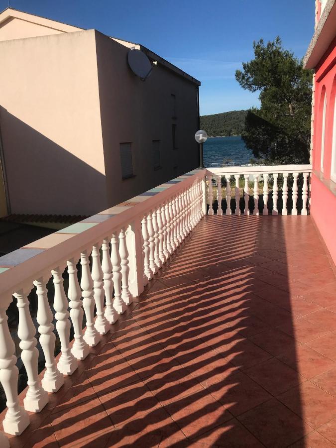 Lipovac Resort Ficus Bilice Eksteriør bilde