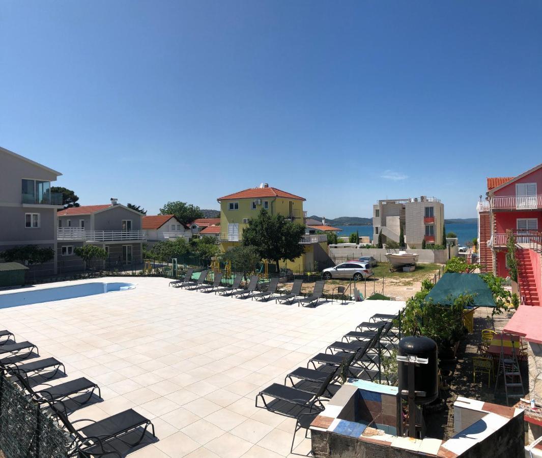 Lipovac Resort Ficus Bilice Eksteriør bilde