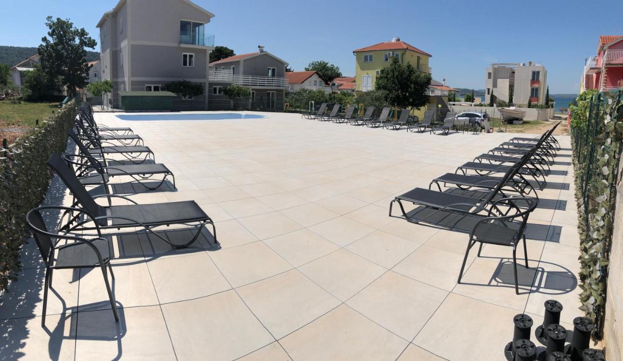 Lipovac Resort Ficus Bilice Eksteriør bilde